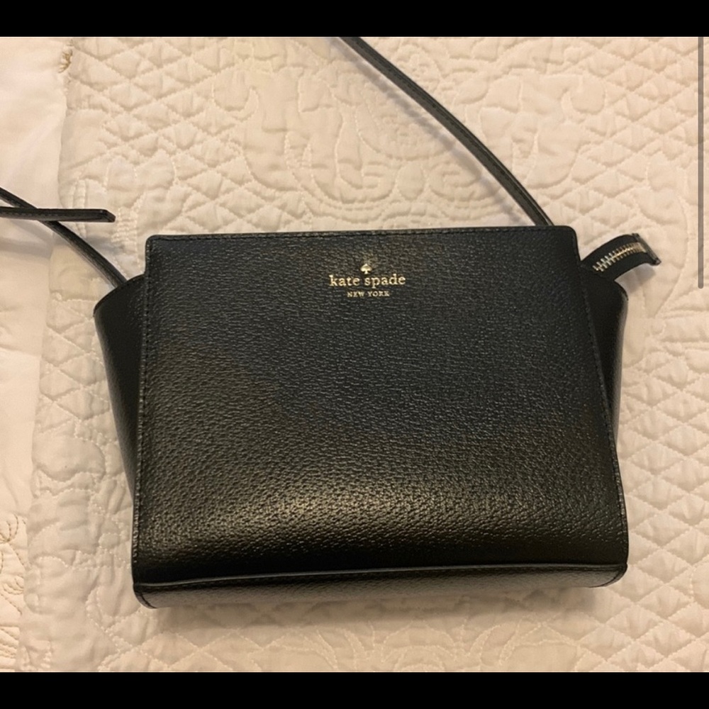 Black Kate spade crossbody bag